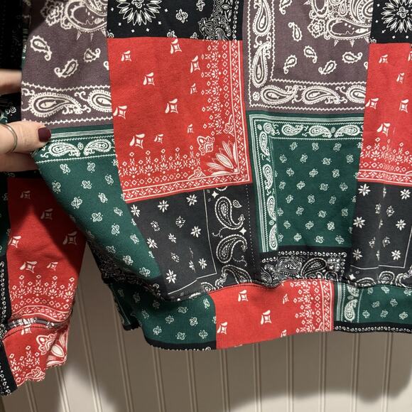 GAP Heavyweight Oversized Crew Sweatshirt Patchwork Bandanna Print Mens Large - Picture 3 of 7